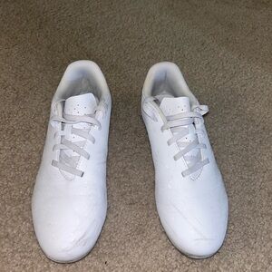 WOMENS CLEATS - worn once GREAT condition